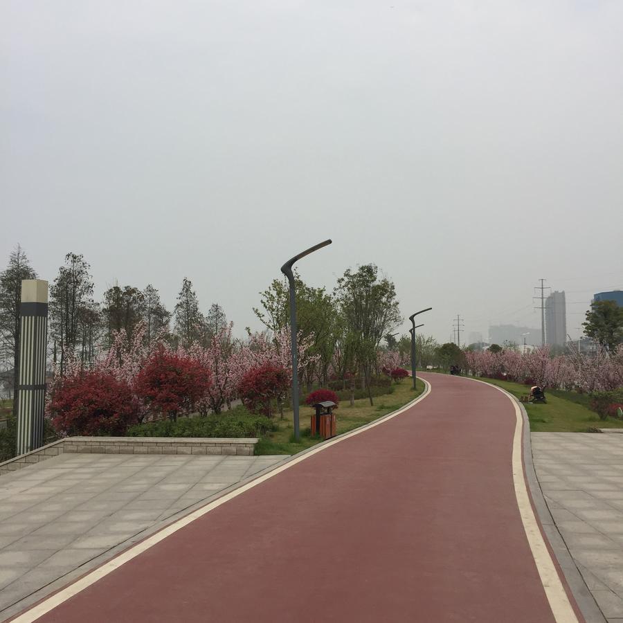 Metropolo, Wuhan, Wuchang Jiangtan Jiyuqiao Subway Station Esterno foto